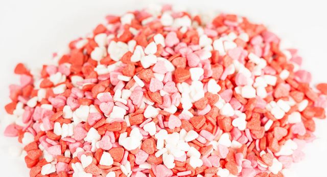 Посыпка сердечки красно-бело-розовые мини 6*0.75 кг СоюзПищеПром