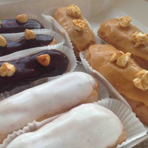Глазурь эклер со вкусом белого шоколада 4*6 кг FO Eclair Sauce White Ozmer